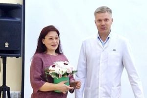 Коллектив Белоярской районной больницы проводил на заслуженный отдых врача-эндокринолога Чернобай Татьяну Николаевну