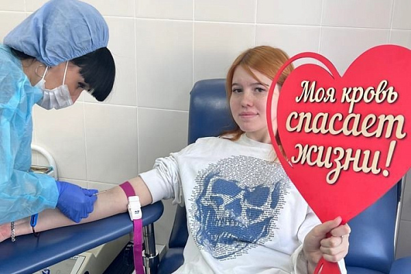 Акция "Неделя донорского совершеннолетия"