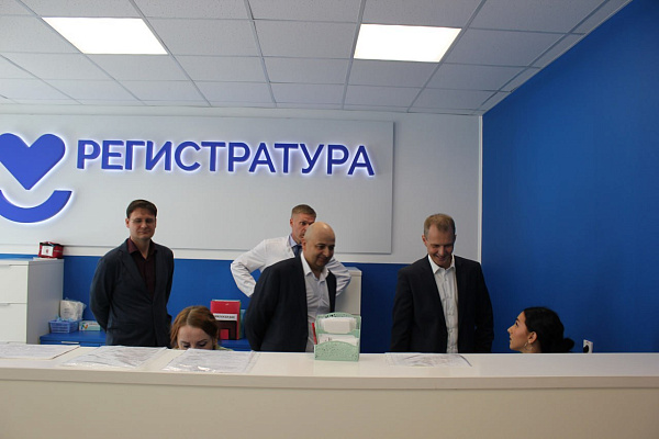 Директор департамента здравоохранения посетил Белоярскую районную больницу