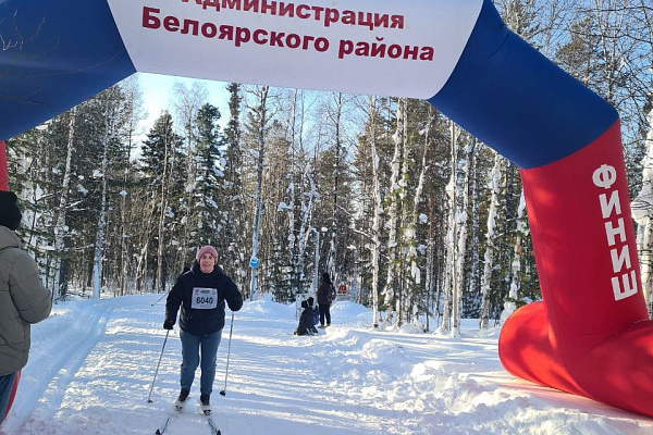 Сотрудники Белоярской районной больницы приняли участие в массовой лыжной гонке - Лыжня России